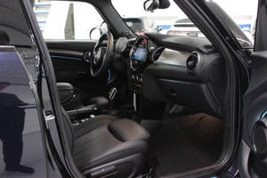 MINI Hardtop 4 Puertas C_ooper S 2023 Usado en Excelentes Condiciones - Product Image 6