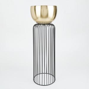 Maceta de flores de metal de color dorado de diseño premium con color y tamaño personalizados con tamaños de 15x15 cm a precios económicos - Product Image 2