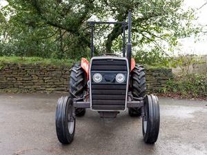 รถแทรกเตอร์มือสอง Massey Ferguson 230 สีแดง เครื่องยนต์เกษตร 70 แรงม้า อุปกรณ์การเกษตรมือสอง - Product Image 4