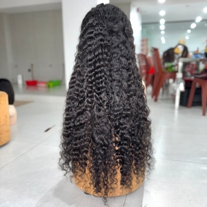 Perruques de couleur naturelle bouclée noire Bumerse de meilleure qualité de cheveux humains vietnamiens - Product Image 2