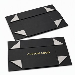 Recycelbare Handgefertigte Koffer-Geschenkbox mit Individuellem Design für Andenken und Babygeschenke - Product Image 3