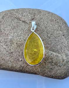 Colgante de zafiro amarillo de Plata de Ley 925, hermoso colgante para mujer. - Product Image 1