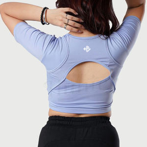 เสื้อยืดครอปเปิดไหล่ของผู้หญิงเสื้อครอปเปิดไหล่สีพื้นน้ำหนักเบามีสไตล์สำหรับฤดูร้อน - Product Image 2