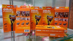 Venta al por Mayor de Maquinillas de Afeitar Desechables Fusion5 con 12 Cuchillas de Acero Inoxidable - Product Image 5