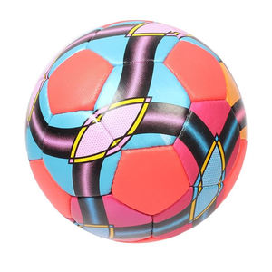 Balón de fútbol de entrenamiento de tamaño personalizado, cosido a mano, balón de fútbol deportivo, impresión de logotipo personalizado, deportes, cuero PU de Pakistán - Product Image 1
