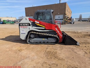รถตักล้อยางขนาดเล็กยี่ห้อ Takeuchi มือสอง สภาพใหม่ ใช้เครื่องยนต์ Kubota รุ่น TL6R TL150 TL120 TL12R2 TL10V2 - Product Image 2