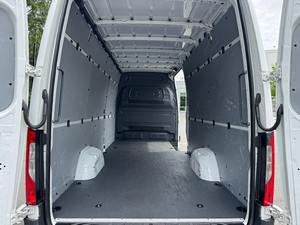 Fourgon utilitaire Mercedes-Benz Sprinter 2500 2021, toit haut, propulsion arrière, moteur essence turbo 2,0 L 4 cylindres, minivan - Product Image 4