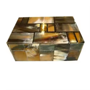 Boîte-cadeau en corne naturelle de qualité supérieure Boîte de rangement élégante fabriquée à la main pour accessoires de bijoux ou objets de collection Unique par Artisan Craft - Product Image 2