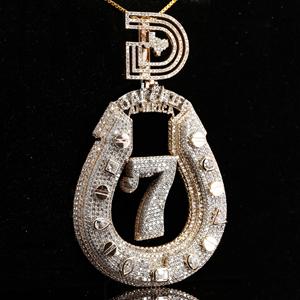 Collar con colgante de número personalizado para regalo de joyería chapado en oro personalizado unisex - Product Image 4