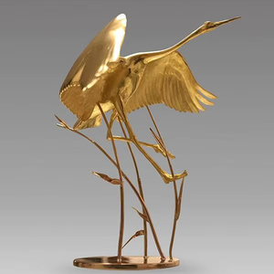 Belle sculpture en aluminium fabriquée à la main pour l'affichage intérieur ajoutant une touche de créativité et d'expression artistique moderne - Product Image 1