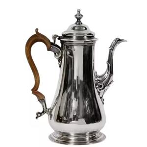 Majestueuse cafetière arabe Dallah pour l'atmosphère de la maison royale et l'accent intérieur culturel - Product Image 4