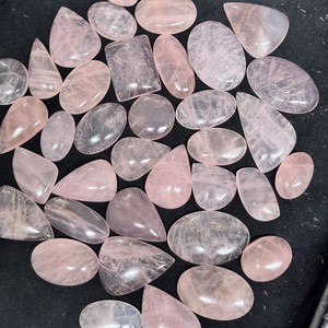 100% หินควอตซ์ธรรมชาติพลอยอัญมณีสีเขียวทรงหลวมใช้บำบัด - Product Image 1