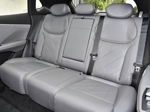 Nouvelle voiture électrique ROX Deepal S05 2026 bleu foncé, très vendue, ultra-pure, longue autonomie 620, 300kW+, 90-110kWh - Product Image 6