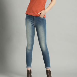 Pantalones de mezclilla personalizables Mujer Azul Skinny Fit Mid-Rise Transpirable Cargo Diseño de logotipo personalizado Logotipo personalizado OEM Tallas grandes - Product Image 4