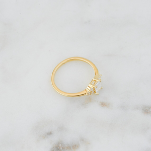 Anillo de Compromiso de Oro Sólido de 14K con Diamante Cultivado en Laboratorio con Corte Esmeralda, Anillo de Boda Único con Esmeralda Blanca, Joyería Fina para Fiestas y Eventos Especiales - Product Image 4