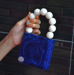 กระเป๋าคลัทช์เรซิ่นทำมือสุดหรูพร้อมสายโซ่ สินค้ามาแรงจากผู้ผลิตอินเดีย - Product Image 6