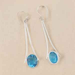 Boucles d'oreilles pendantes en argent sterling plaqué or avec topaze bleue, design bohème, faites à la main, élégantes, cadeau idéal pour femme, parfaites pour les soirées. - Product Image 5