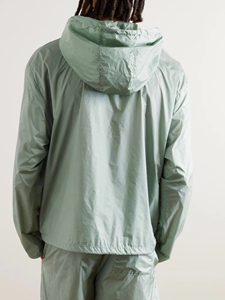 Conjunto de chándal unisex personalizado al por mayor con cremallera de un cuarto, pantalones cortos, secado rápido, cortavientos, 100% algodón, liso, de invierno, con contraste - Product Image 4