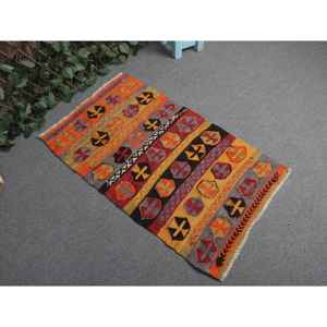 พรมวินเทจขนาดเล็ก 2x3.3 ฟุต สีแดงเหลือง พรมโมร็อกโกทำจากขนสัตว์ - Product Image 1