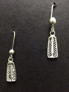 Alta calidad superventas matemáticas de alto grado es divertido-2 directo del proveedor indio con pendientes de tuerca de moda brillante - Product Image 3