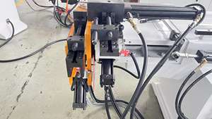 Máquina dobladora de tubos CNC de alto rendimiento para carretillas, automática, para doblar tubos de acero al carbono y aluminio, para tubos cuadrados y circulares - Product Image 4