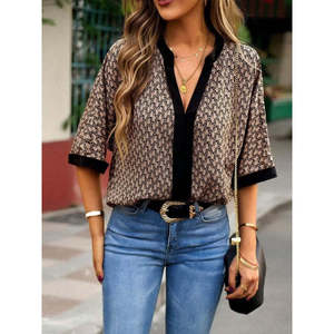 Blusa de Manga Corta con Estampado y Detalle de Franja Frontal para Mujer, Cuello en V, Corte Regular, Estilo Casual para Uso Diario, Marca Jane's - Product Image 3