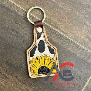 Nouveau porte-clés en cuir repoussé sculpté à la main mignon forme exotique porte-clés en cuir accessoires en cuir repoussé porte-clés mignons pour unisexe - Product Image 1