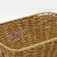 Panier de rangement rectangulaire Artex Dong Thap avec poignées, fait main, écologique, durable, moderne, en polyrotin, couleur et taille personnalisables