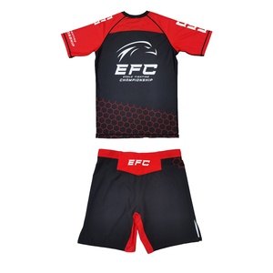 Ensemble de performance MMA personnalisé en gros : Rashguard à manches courtes associé à un short de combat léger pour les sports de BJJ et de grappling - Product Image 2