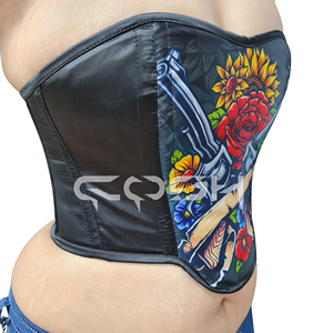 Corsé sin tirantes con estampado floral y estilo tatuaje de armas, ceñido a la cintura y sobre el busto - Product Image 1