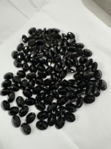 Cabochon poli de pierre gemme de coupe ovale d'onyx noir naturel pour la fabrication de bijoux - Product Image 2