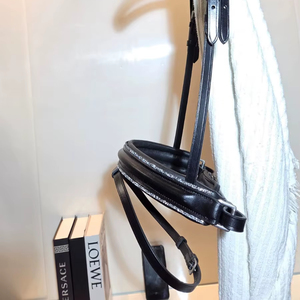 Bride de cheval décorée de strass en cuir-Utilisation équestre élégante - Product Image 5