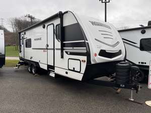 NUEVO EN STOCK PRECIO PARA 2022 WINNEBAGO MINNIE 2529RG - Product Image 2