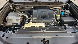 Toyota Prado VXR 4.0L Usado, SUV a Gasolina, 4x4, Automático, Vehículo de Lujo para Aventuras, Modelo 2023 - Product Image 6