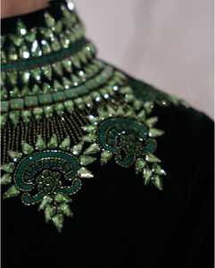 ชุดอาบายะห์แบบยาวคลุมพื้น ผ้ากำมะหยี่โพลีเอสเตอร์เนื้อแน่น ประดับลูกปัดและคริสตัล งานฝีมือ น้ำหนักเบา เหมาะสำหรับงานเลี้ยงตอนเย็น สไตล์อิสลาม พร้อมผ้าคลุมศีรษะ (ฮิญาบ) - Product Image 5