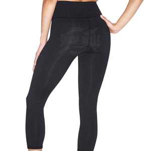 Leggings Deportivos Transpirables de Cintura Media para Mujer, Más Vendidos, con Spandex/Nylon, Logotipo Personalizable e Impresión por Sublimación - Product Image 6