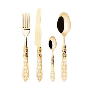 Ensemble de couverts de conception traditionnelle, ustensiles de cuisine, utilisation en restauration, ensemble de couverts en métal - Product Image 2