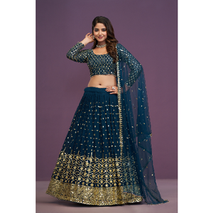 Lehenga Choli brodé de sequins de créateur - Product Image 3