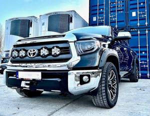 รถยนต์มือสอง ปี 2016 รุ่น GCC Tundra ขับเคลื่อนล้อหน้า เบาะหนัง เกียร์อัตโนมัติ 6 สปีด ระบบควบคุมความเร็วอัตโนมัติแบบแปรผัน (ACC) ระบบขับเคลื่อนสี่ล้อ (AWD) ไฟ LED ราคาสุดคุ้ม สีดำเมทัลลิก - Product Image 5