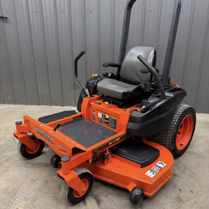 Meilleure Offre Tondeuse Autoportée Kubota Z724X Manuelle 1800W avec Bac de Collecte pour Gazon - Product Image 1