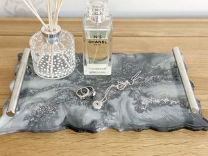 Bandeja de Servicio Personalizable de Resina Epoxi Hecha a Mano de un Solo Nivel, Elementos Esenciales de Cocina Únicos, Decoración para el Hogar, Restaurante y Hotel - Product Image 6