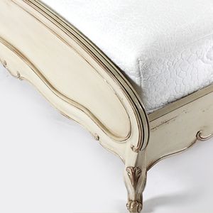 Lits de qualité pour chambre ou hôtel à vendre en bois d'acajou massif avec design de mobilier vintage classique - Product Image 5