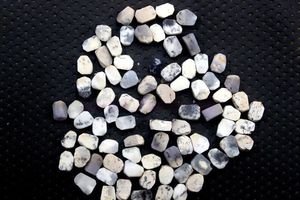 25 pièces opale taillée à la main taille brute 12-14 MM qualité impressionnante opale commune brute opale dendritique naturelle faisant des bijoux bruts non traités - Product Image 5