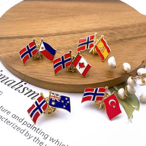 Personnalisé croix drapeau épinglette - Product Image 4