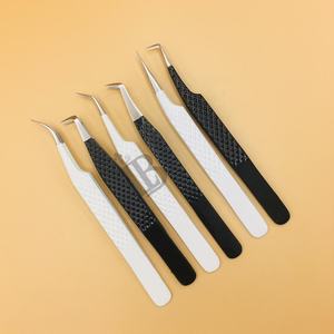 Pinces à épiler durables pour extensions de cils, couleur noir et blanc, pinces droites avec pointe en fibre, cils en vison personnalisés - Product Image 1