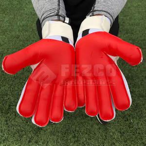 Guantes de fútbol de cuero de alta calidad para porteros con ajuste seguro Tecnología de control de Palma mejorada Diseño transpirable - Product Image 2