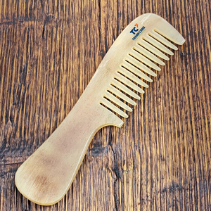 Peigne en corne de buffle de qualité supérieure avec manche en corne pour usage domestique, directement du grossiste vietnamien - Product Image 1