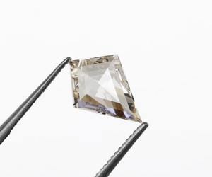 Diamante Cultivado en Laboratorio con Corte Kite, Certificado por IGI, para la Fabricación de Colgantes, Piedra Suelta de Color Fantasía, Todos los Tamaños Disponibles a Bajo Precio - Product Image 3