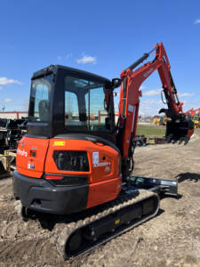 Mini-excavatrice hydraulique sur chenilles d'occasion Kubota KX033-4 de haute qualité, mini-excavatrice Kubota U35 d'occasion, mini-excavatrice Kubota U35 de 3,5 tonnes - Product Image 6