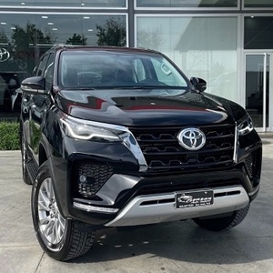 2025 2026 Usado y nuevo Fiable y eficiente Legender GR S 2.7L gasolina, 2.8L Diesel 4x4 Toyota Fortuner - Product Image 3